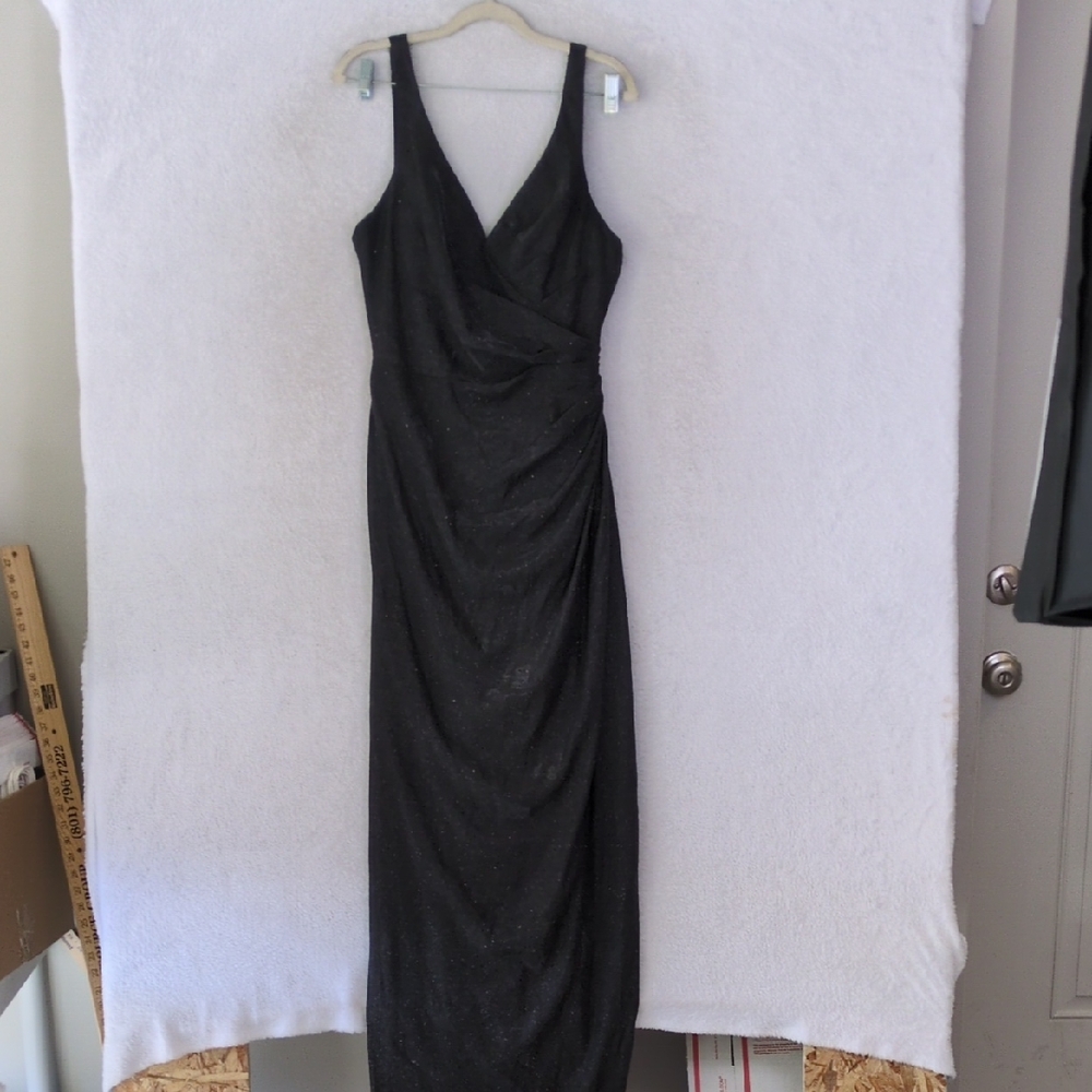 May Queen Couture Women's Sleeveless Sparkle Formal Dress Size 10